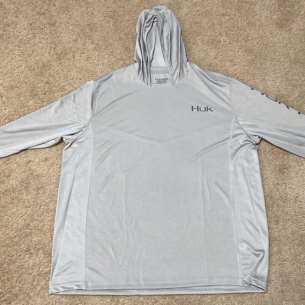 HUK LS shirt size 2X and NWT! Has Hood also